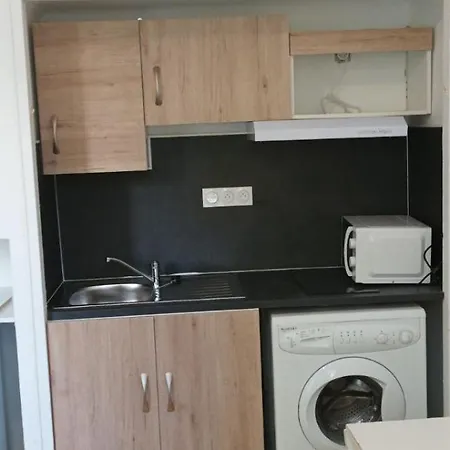 Apartment Location Centre *